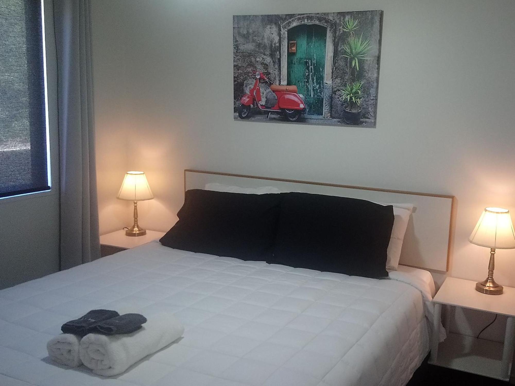 Tuscany Gardens Motor Lodge Nelson Phòng bức ảnh
